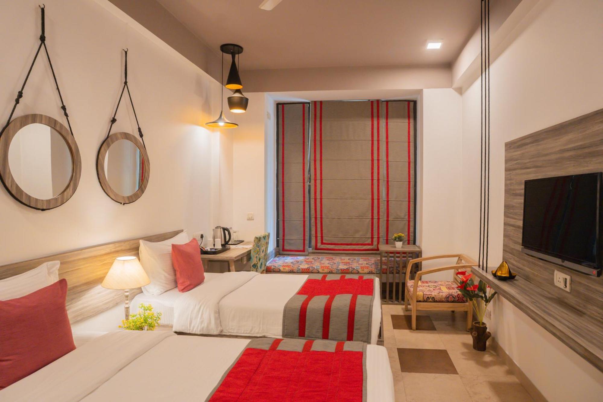 Ahuja Residency Parklane Hotel Gurgaon Exterior photo